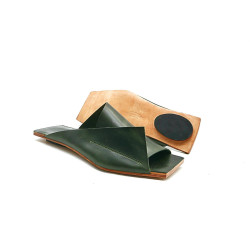 Miró green alamo handmade leather sandals - Cooperative Handmade