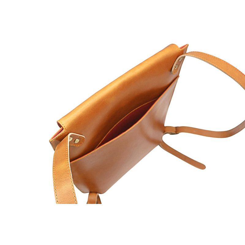 Q’ipi caramel ranger handmade leather backpack - Cooperative Handmade
