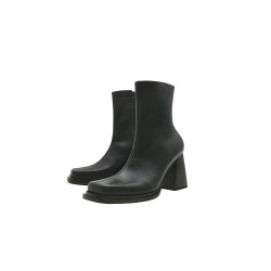 Lulú version B black nappa handmade leather ankle boots - Cooperative Handmade