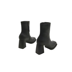 Lulú version B black nappa handmade leather ankle boots - Cooperative Handmade