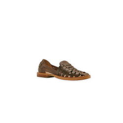 Indian Beloved camel cerato handmade leather sandals - Cooperative Handmade