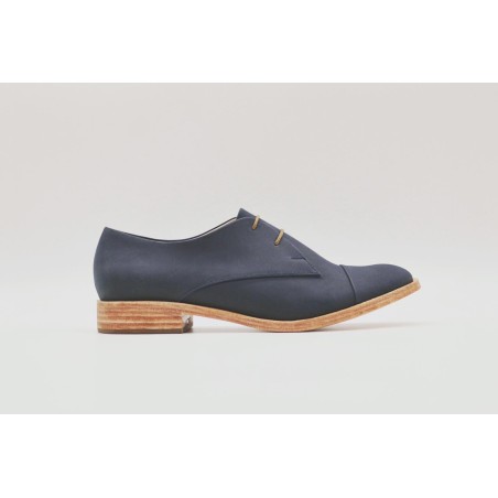 Pour Cecile Classique Ocean blue with frame handmade leather shoe