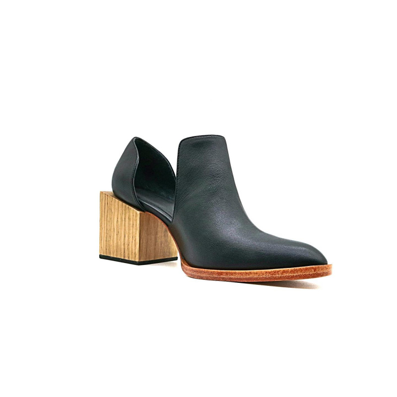 Black shoes hotsell with wooden heel