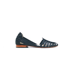 Panela matte black handmade leather sandals - Cooperative Handmade