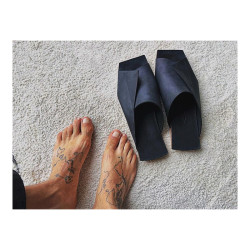 Miró matte black handmade leather sandals - Cooperative Handmade
